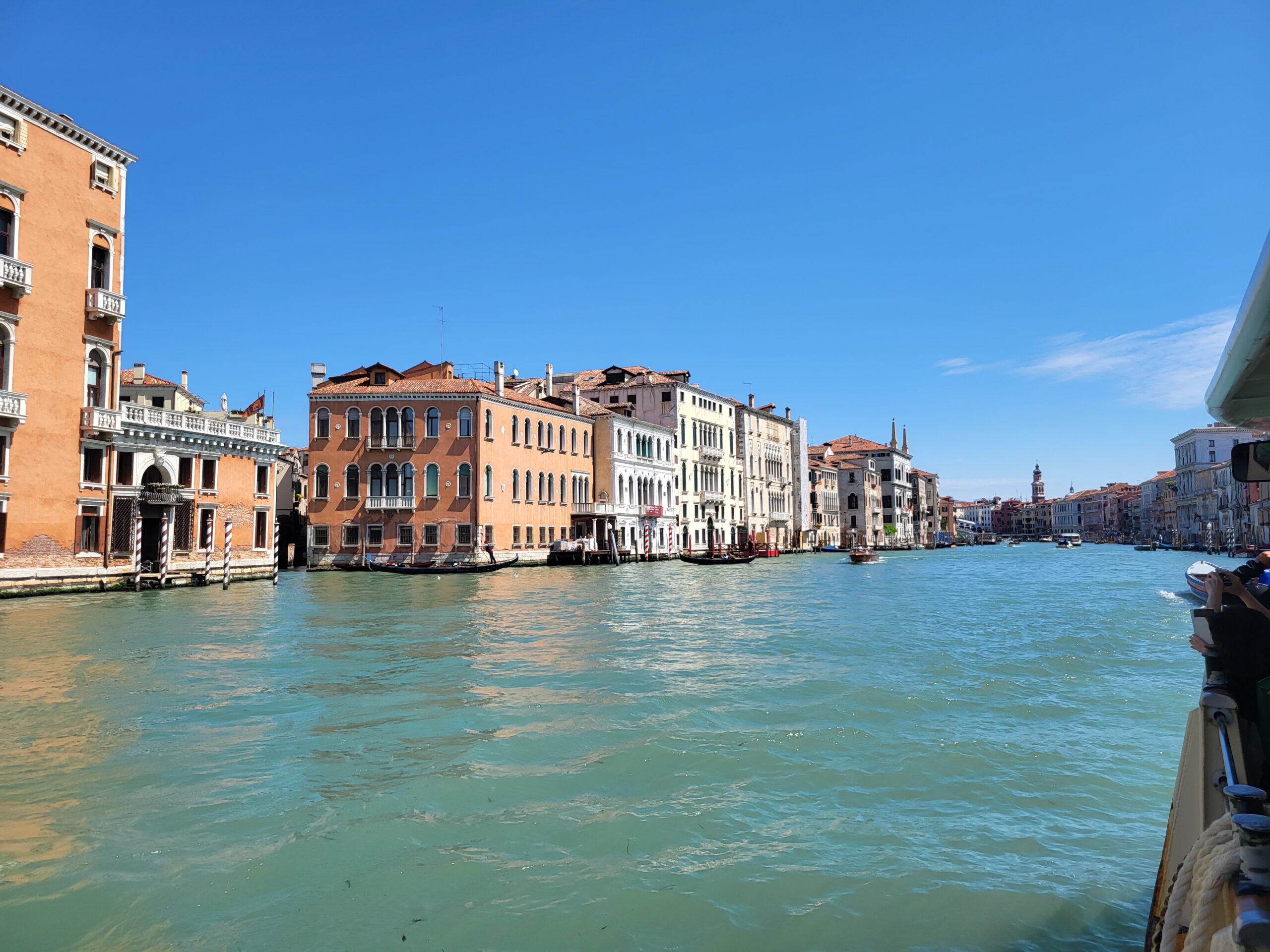 14. Tag – Reise zur „Stadt der Brücken“